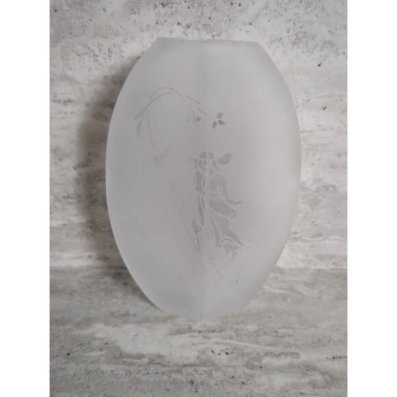 5" Frosted Glass Vase Japanese Girl‎ Etching - Picture 3 of 8